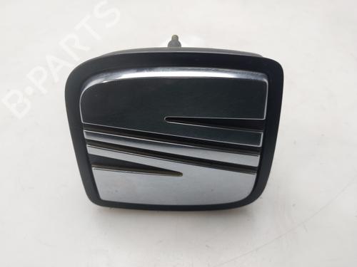tailgate-handle-seat-leon-1m1-1999-2000-2001-2002-2003-2004-2005-2006-33020269 main image