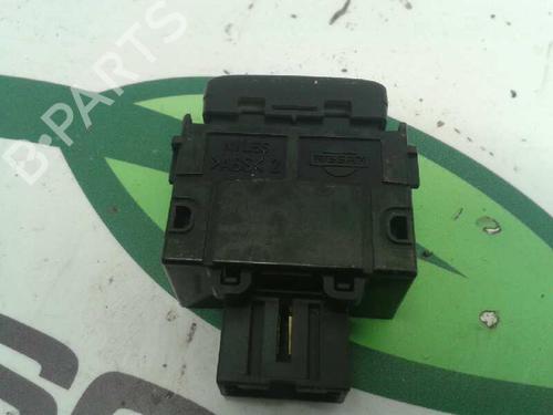 Switch NISSAN X-TRAIL I (T30) 2.2 Di 4x4 | BP11633787I30 
