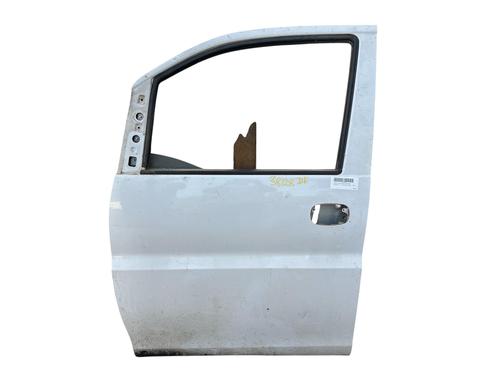 Used Left front door HYUNDAI H-1 / STAREX Bus (A1) 2.5 TD 4WD (101 hp) 27206170