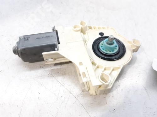 rear-right-window-mechanism-land-rover-discovery-iii-l319-27-td-4x4-cvr000010-2004-2005-2006-2007-2008-2009-8648400 main image