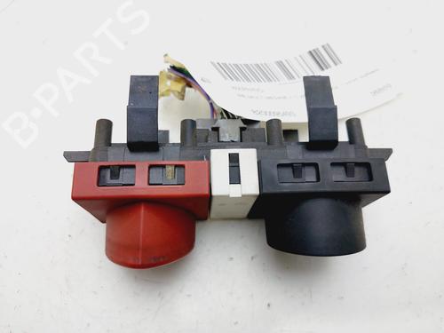 Bouton de warning RENAULT MEGANE II Saloon (LM0/1_) | BP30336579I22