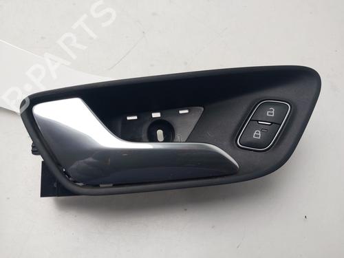Used Front left interior door handle Front left interior door handle 37465608 37465608