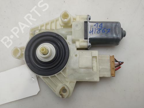 Used Right front window motor Right front window motor 37262108 37262108