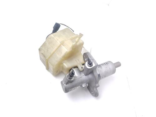 Used Brake master cylinder BMW X3 (E83) xDrive 20 d (177 hp) 30091048