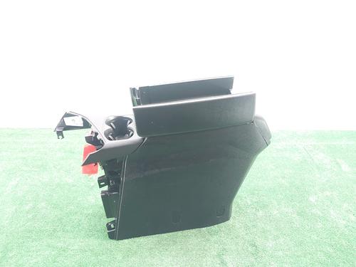 Armrest / Center console PEUGEOT 3008 II SUV (MC_, MR_, MJ_, M4_) 1.5 BlueHDi 130 | BP28319838I20 