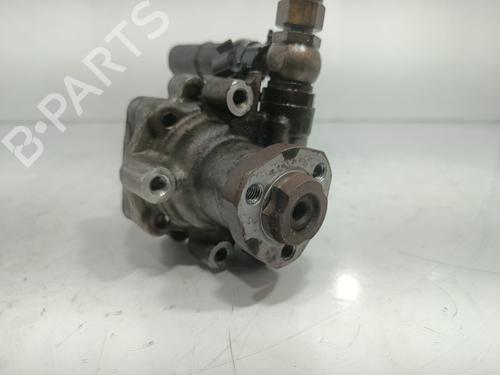 Pompe de direction assistée SKODA OCTAVIA I (1U2) 1.6 (101 hp) 30579834