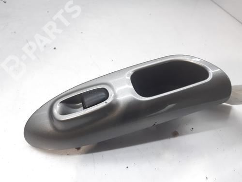 Used Right rear window switch Right rear window switch NISSAN JUKE (F15) 1.5 dCi (110 hp) 11172573 11172573