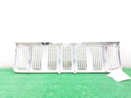 Grille JEEP GRAND CHEROKEE I (ZJ, ZG) 2.5 TD 4x4 (Z) | BP14918175C40 