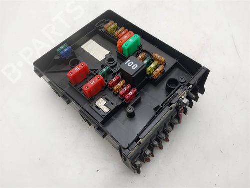 Fuse box VW GOLF VI (5K1) | BP38288141E1 - Image 2