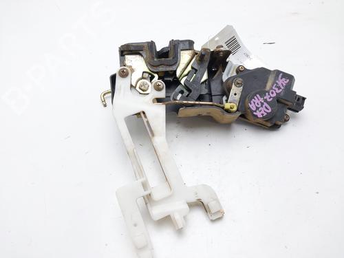 Rear right lock HYUNDAI SANTA FÉ I (SM) 2.0 CRDi 4x4 | BP18032508C99 