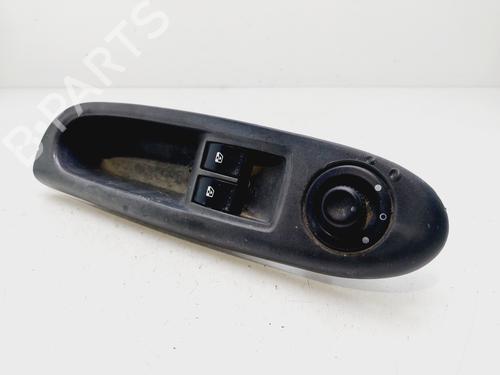 Left front window switch RENAULT CLIO II (BB_, CB_) 1.2 (BB0A, BB0F, BB10, BB1K, BB28, BB2D, BB2H, CB0A,... | BP29390576I27 