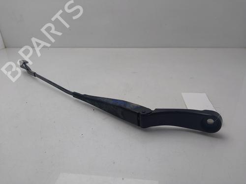 Used Front windshield wiper arm Front windshield wiper arm 36677518 36677518