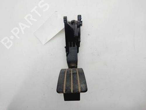 pedal-dacia-sandero-ii-2012-32436579 main image