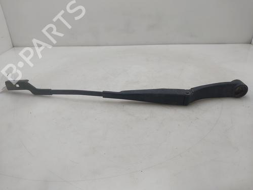 Used Front windshield wiper arm KIA CEE'D SW (ED) 1.6 CRDi 115 (115 hp) 33042607