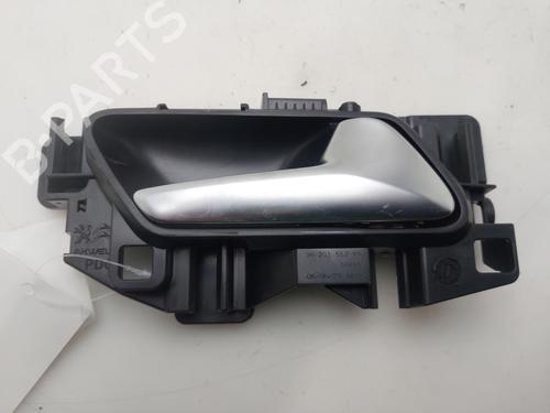 Used Rear right interior door handle Rear right interior door handle PEUGEOT 208 II (UB_, UP_, UW_, UJ_) [2019-2026] 33754577 33754577