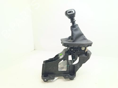 Used Gear lever PEUGEOT 208 II (UB_, UP_, UW_, UJ_) [2019-2025]  28357094