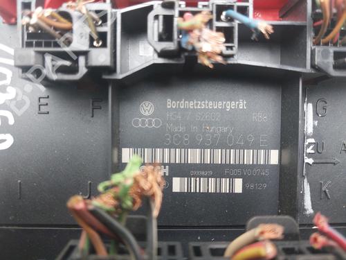 Fuse box VW GOLF V Variant (1K5) 1.9 TDI | BP31877347E1