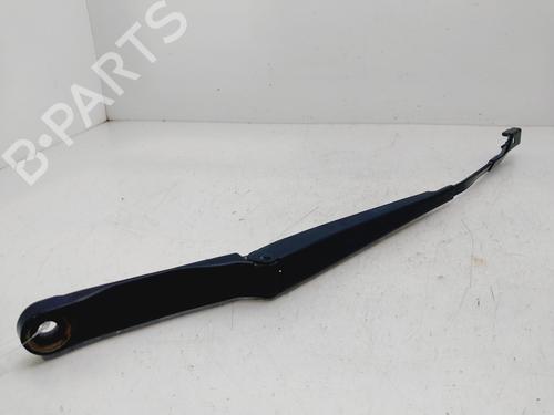 Used Front windshield wiper arm OPEL ASTRA J Sports Tourer (P10) [2010-2015]  29813765