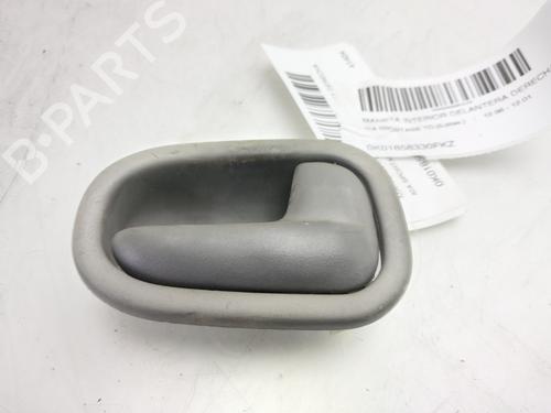 Højre fortil invendig håndtag Højre fortil invendig håndtag KIA SPORTAGE SUV (K00) 2.0 TD 4WD (83 hp) 33842355 33842355