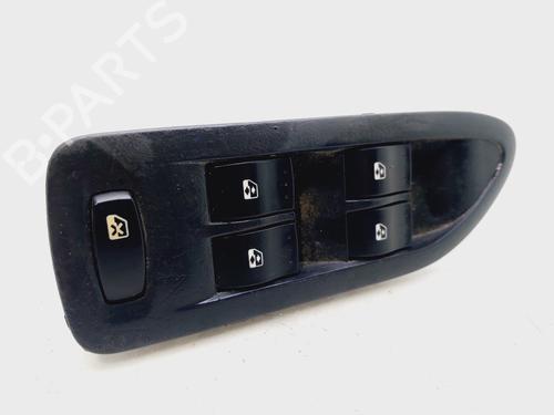 Used Left front window switch RENAULT LAGUNA II (BG0/1_) 1.6 16V (BG1G, BG1H) (112 hp) 30120337