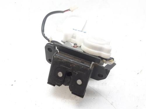 Used Tailgate lock MAZDA 5 (CR) 2.0 CD (CR19) (143 hp) 9836302