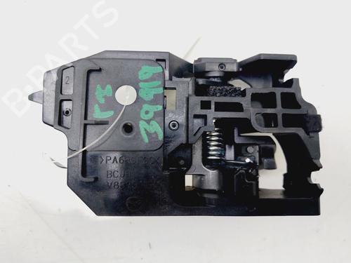 Klamka wewnętrzna drzwi tylnych lewych MAZDA 3 Saloon (BP_) | BP30857716I15