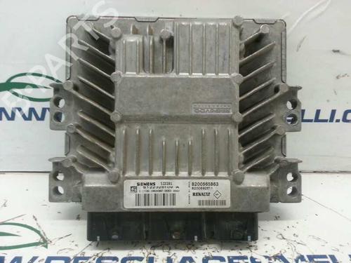 Used Engine control unit (ECU) RENAULT MEGANE II Saloon (LM0/1_) [2003-2025]  2860304