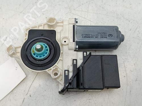 Used Right rear window motor VW GOLF VI (5K1) [2008-2014]  29746576