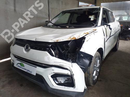 SSANGYONG TIVOLI    928372