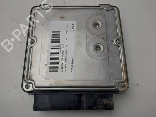 Used Engine control unit (ECU) VW TOUAREG (7LA, 7L6, 7L7) 2.5 R5 TDI (174 hp) 31840059