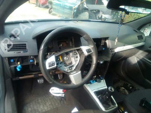 Handskerum OPEL ASTRA H GTC (A04) 1.7 CDTi (L08) | BP2874682C95 