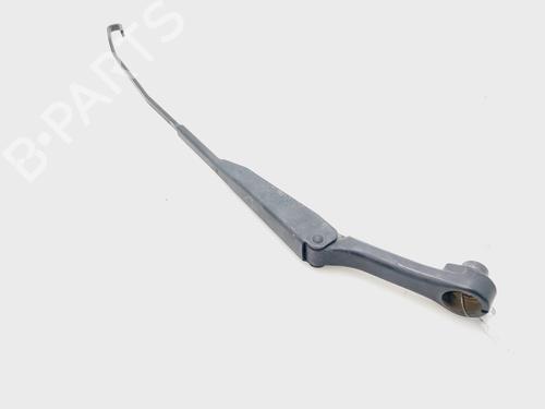 Used Front windshield wiper arm FIAT MULTIPLA (186_) 1.9 JTD 110 (110 hp) 25913552