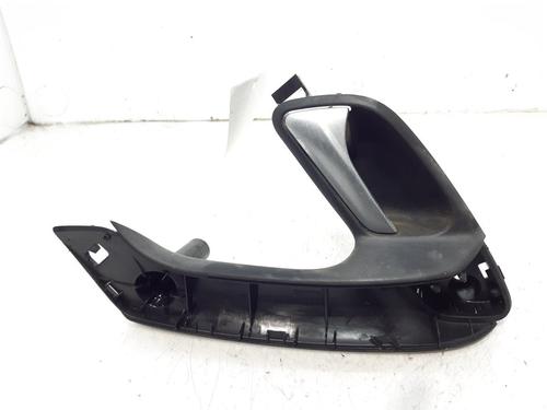 Used Rear left interior door handle Rear left interior door handle VW POLO V (6R1, 6C1) 1.4 TDI (75 hp) 8322685 8322685