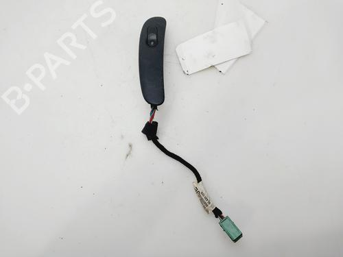 Fensterheberschalter links vorne für OPEL VECTRA B (J96) 2.0 DTI 16V (F19) (101 hp) 28373414