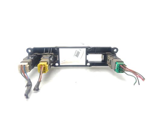 Switch HYUNDAI SANTA FÉ I (SM) 2.0 CRDi 4x4 | BP30553660I30