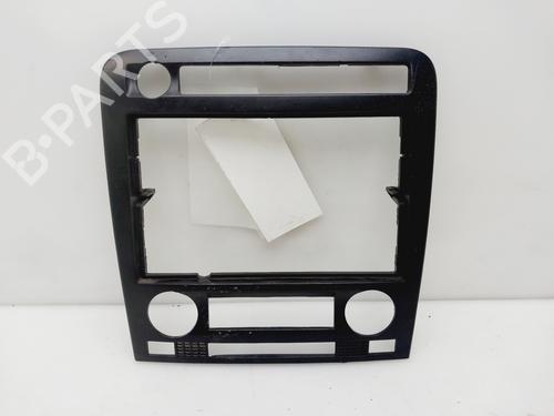 Used Middle console SEAT IBIZA III (6L1) [2002-2009]  30407494