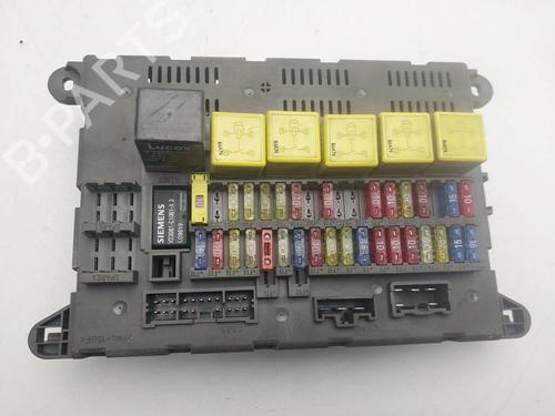 Used Fuse box Fuse box 38719627 38719627
