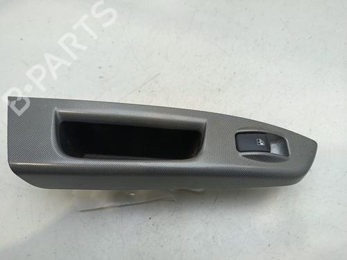 Used Left rear window switch HYUNDAI GETZ (TB) 1.3 i (82 hp) 31373568