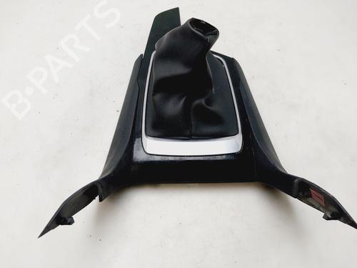 Used Shift knob Shift knob PEUGEOT 308 SW II (LC_, LJ_, LR_, LX_, L4_) [2014-2021] 28373937 28373937