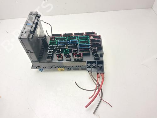 Used Fuse box Fuse box MERCEDES-BENZ M-CLASS (W163) ML 320 (163.154) (218 hp) 32667807 32667807