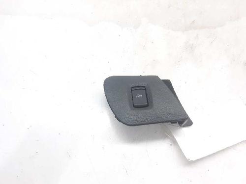 Used Right rear window switch SKODA OCTAVIA I (1U2) 1.9 TDI (90 hp) 12400110