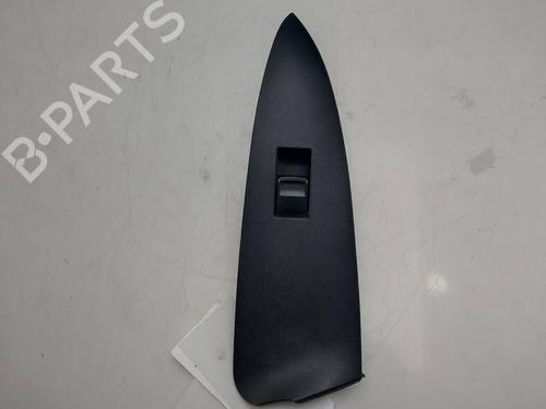 Used Right front window switch Right front window switch 38870320 38870320