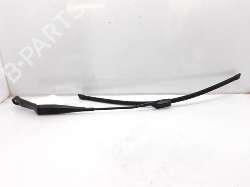 Used Front windshield wiper arm NISSAN PULSAR Hatchback (C13) 1.5 dCi (110 hp) 7920224