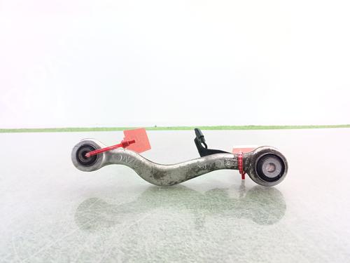 Venstre bagtil bærearm Venstre bagtil bærearm LEXUS IS III (_E3_) 300h (AVE30_, AVE30R) (223 hp) 33676663 33676663