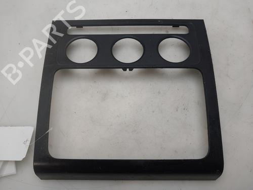 Midtkonsoll Midtkonsoll VW TOURAN (1T1, 1T2) [2003-2011] 34126798 34126798