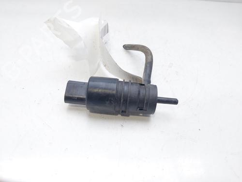 Used Washer pump BMW 1 (E87) 118 d (143 hp) 15809729
