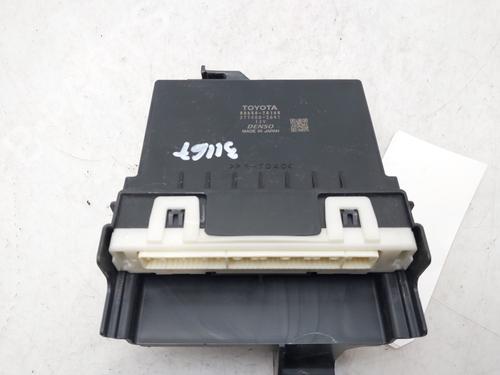 Used Electronic module LEXUS NX (_Z1_) 300h AWD (AYZ15_) (155 hp) 13572590