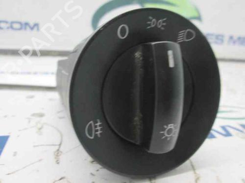 Used Headlight switch VW POLO (9N_, 9A_) 1.9 TDI (101 hp) 2898560