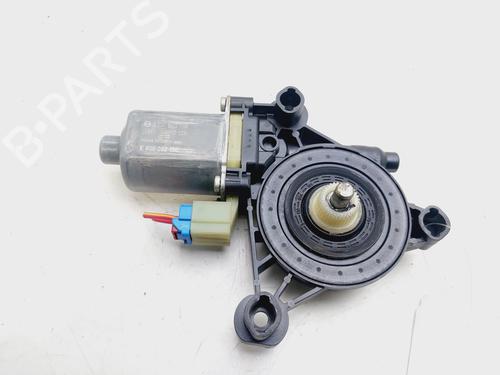 Used Right front window motor SKODA OCTAVIA III Combi (5E5, 5E6) [2012-2020]  26199738