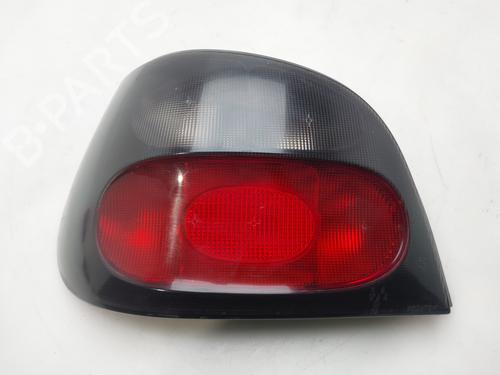 left-taillight-renault-megane-i-ba01_-1995-1996-1997-1998-1999-2000-2001-2002-2003-2004-33113503 main image